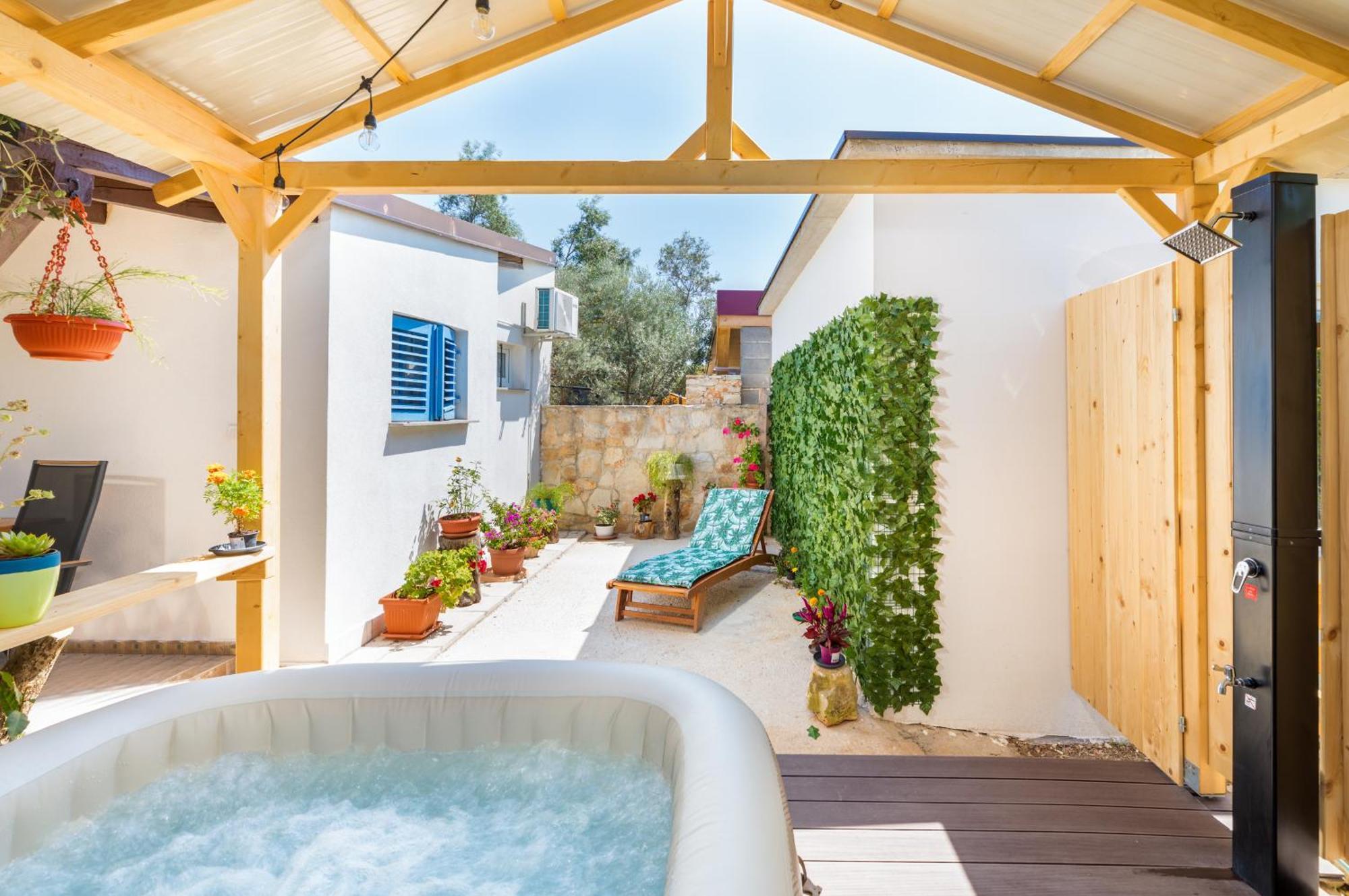 Casa De Flores, Ace Location - 100M From Bodinka Beach , Free Parking, Nature'S Heaven Peroj Zewnętrze zdjęcie